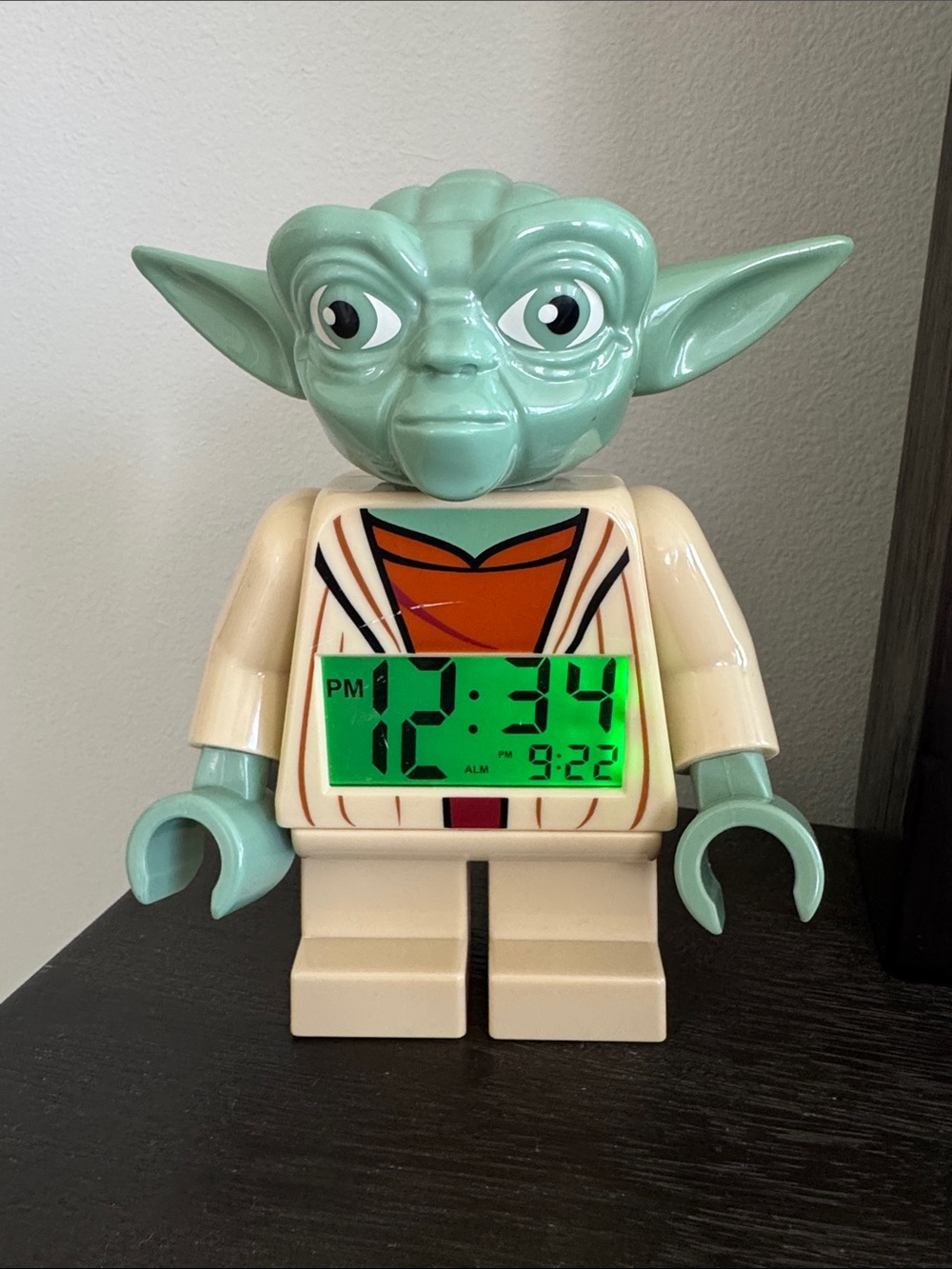 LEGO Yoda large Minifigure Alarm Clock